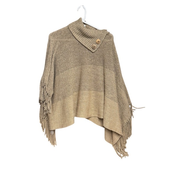 Women's Tan Knit Sweater Poncho size medium but would fit an XL - Picture 1 of 5